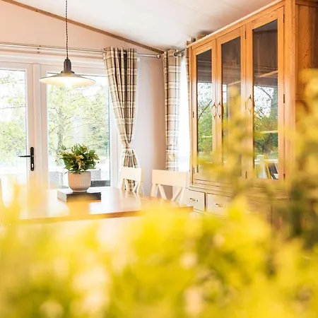 Cherry With Hot Tub דירה יורק