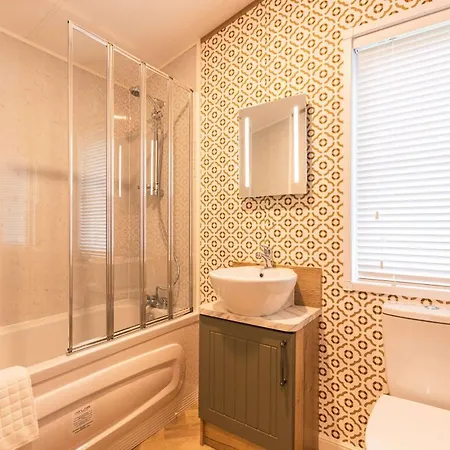 Cherry With Hot Tub Daire *