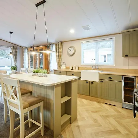 Daire Cherry With Hot Tub York