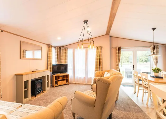 Cherry With Hot Tub *