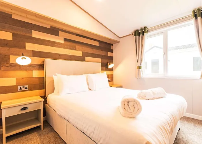 Cherry With Hot Tub York