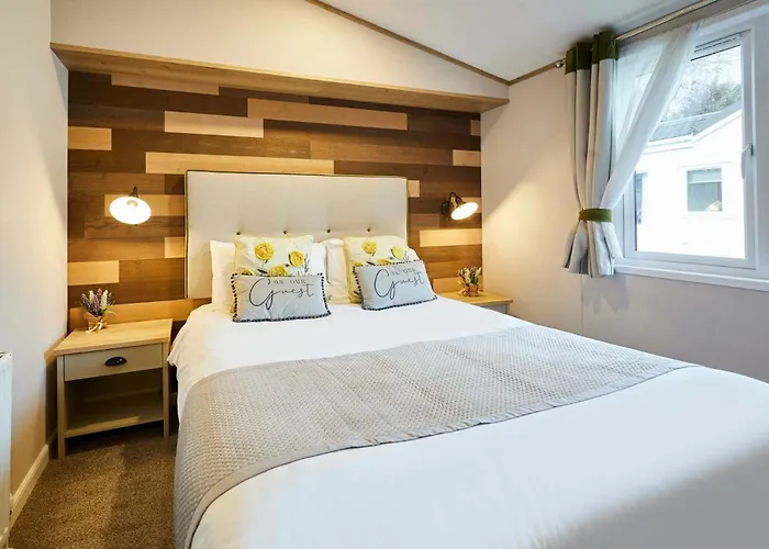 Cherry With Hot Tub *