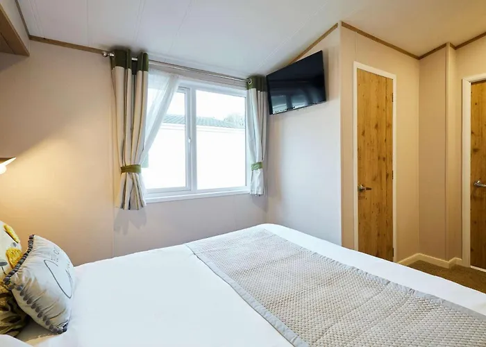 Cherry With Hot Tub *