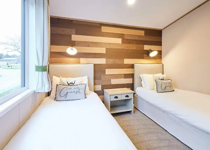 Cherry With Hot Tub York