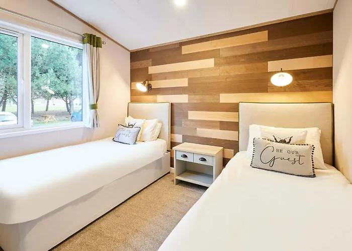 Cherry With Hot Tub *