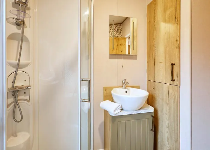 Cherry With Hot Tub *